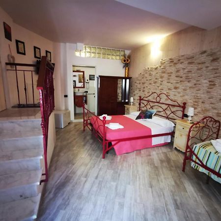 Michela Rooms Riomaggiore Buitenkant foto