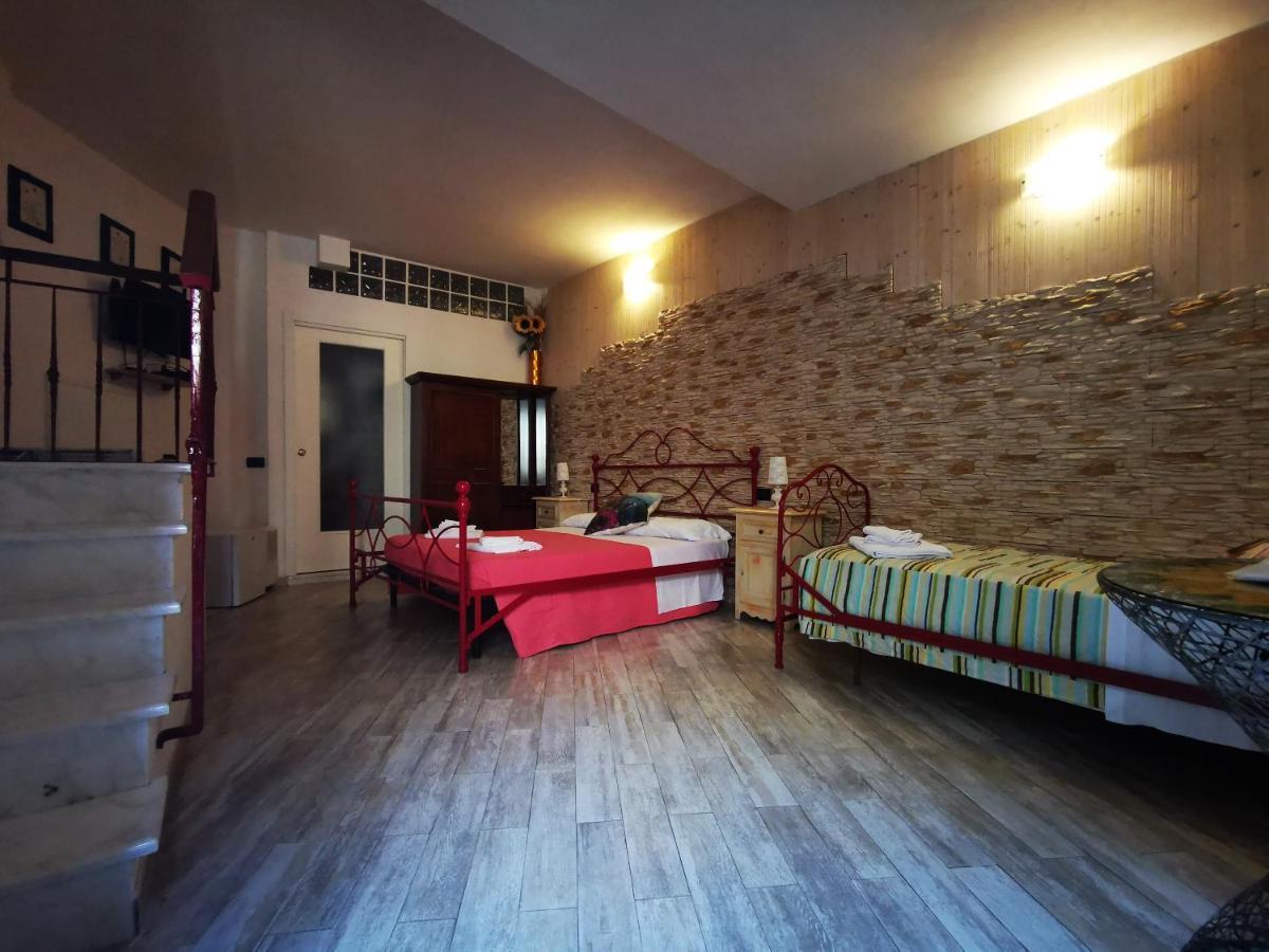 Michela Rooms Riomaggiore Buitenkant foto