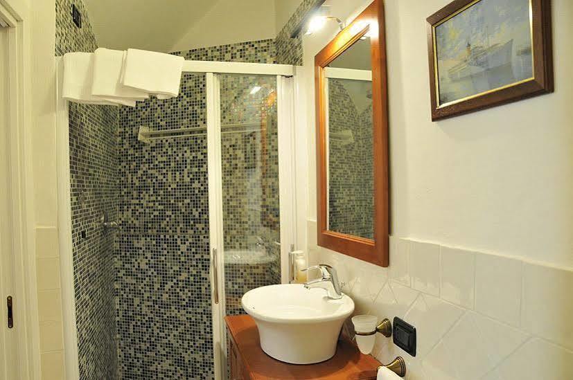 Michela Rooms Riomaggiore Buitenkant foto