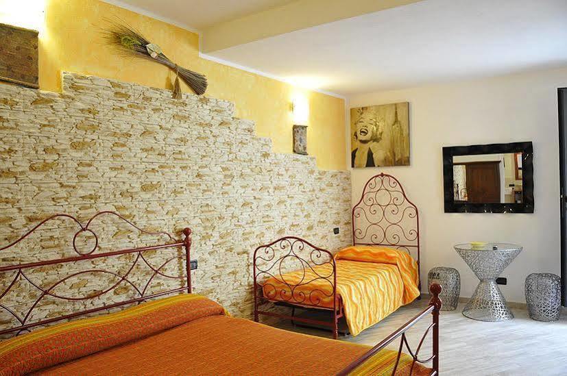 Michela Rooms Riomaggiore Buitenkant foto