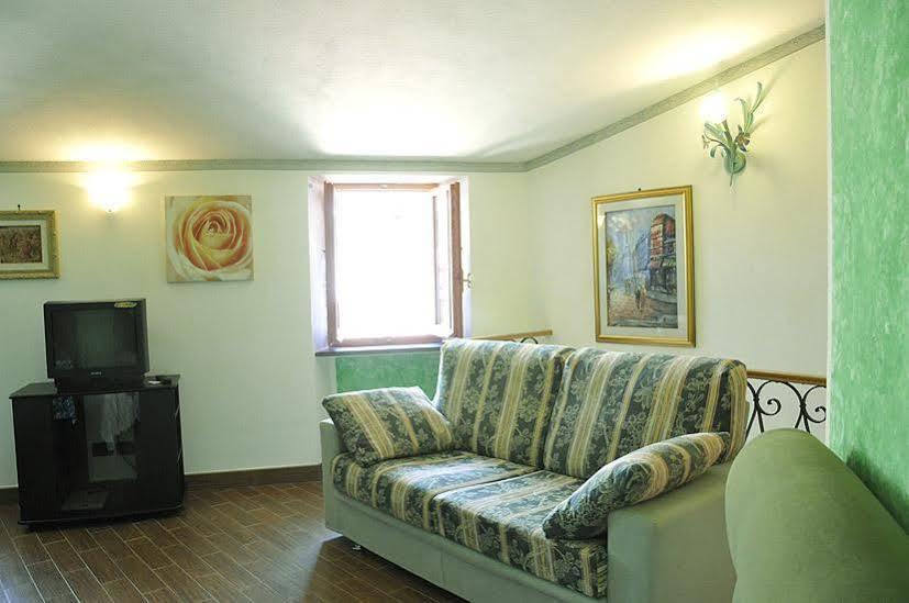 Michela Rooms Riomaggiore Buitenkant foto
