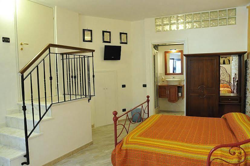 Michela Rooms Riomaggiore Buitenkant foto